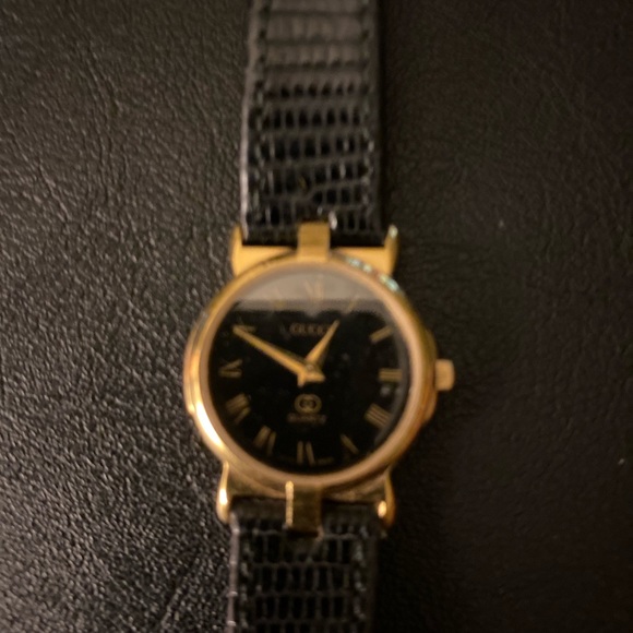 Vintage Gucci Watch purchased in early 90s - Picture 8 of 10
